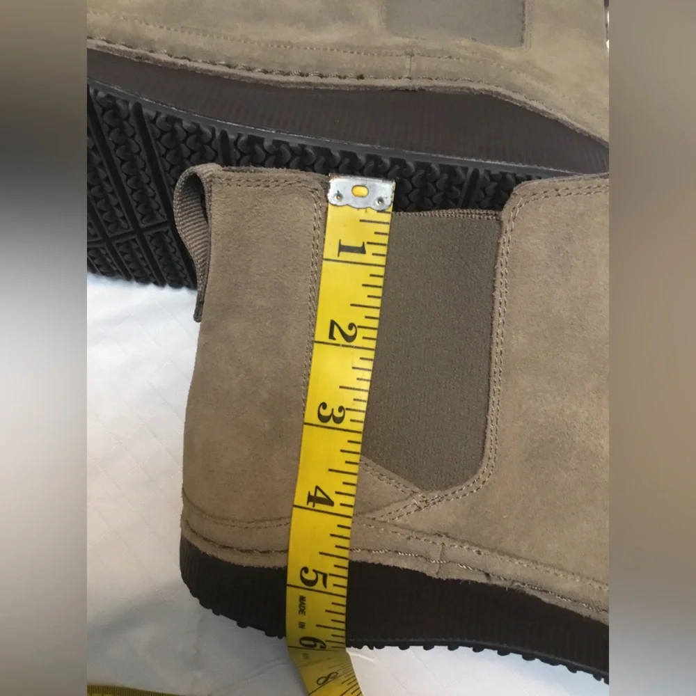 Chaco Men's Suede Chukka Boots in Tan
